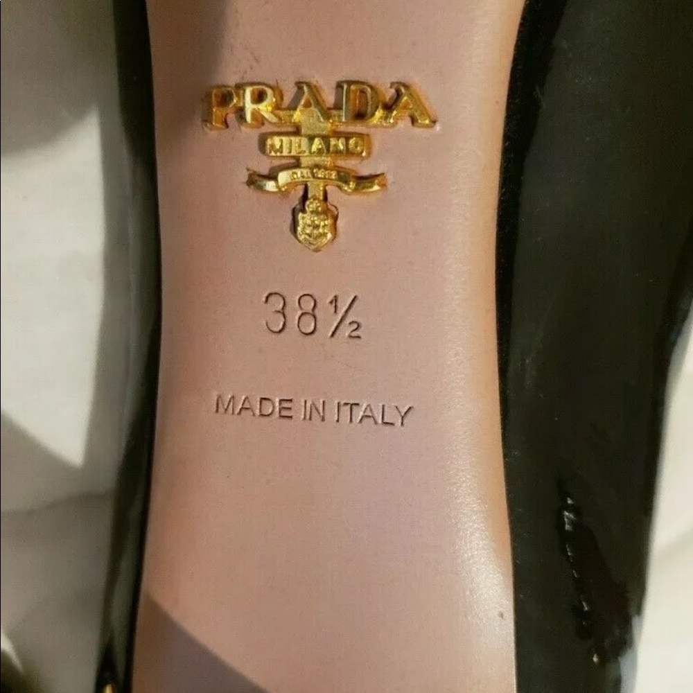 Prada - Heels Black Patent Leather Size 8.5 - Picture 3 of 5
